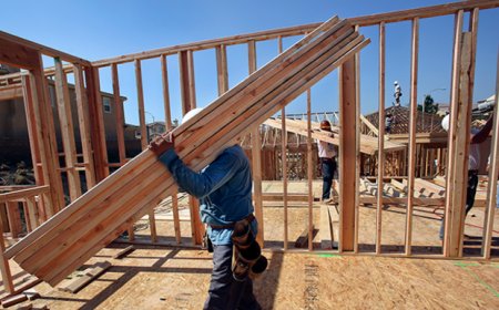 Housing data in focus as borrowing costs surges, builder sentiment fades