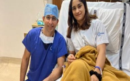 Vinesh Phogat undergoes knee surgery, vows to come back stronger