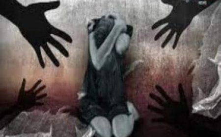 Pakistan: Judge's wife kicked, slapped, banged my head in wall, says 14-yr-old house help in hospital