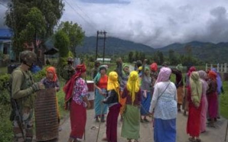 Over 200 Meiteis who fled Manipur return home from Myanmar; CM Biren Singh lauds Army