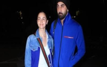 Alia Bhatt and Ranbir Kapoor pose adorably at airport amid internet's 'toxic relationship' tag