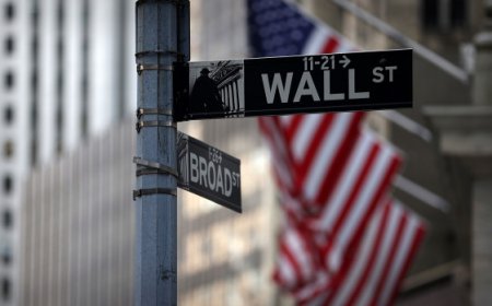 Stocks higher, Nvidia surges, jobs data, retail on deck, Snowflake