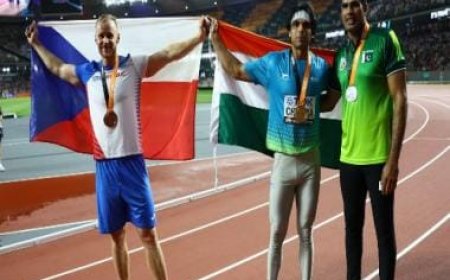 Watch: Neeraj Chopra wins hearts with his gesture towards Pakistan’s Arshad Nadeem