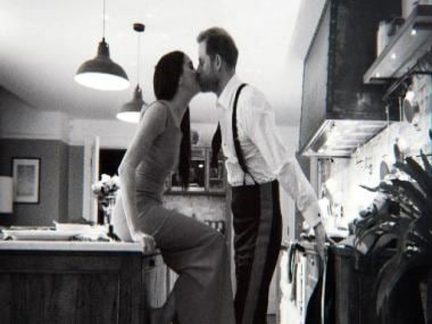 Harry &amp; Meghan boasts steamy sex scenes: Novel being made into $3million film
