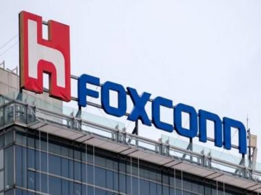 Foxconn shows its confidence in India, plans to invest “billions of dollars” in the country