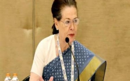 Sonia Gandhi writes to PM Modi, says Special Parliamentary Session called 'without any consultation'