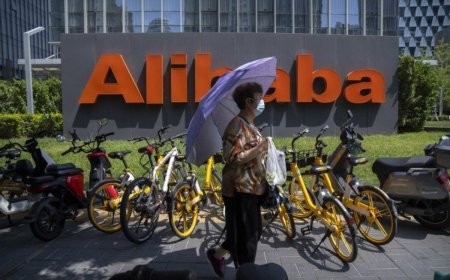 Alibaba shares lower as CEO Daniel Zhang opts to leave China tech giant
