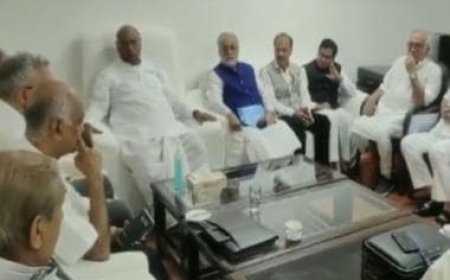Floor leaders of I.N.D.I.A bloc meet at LoP Kharge's office in Parliament ahead of special session