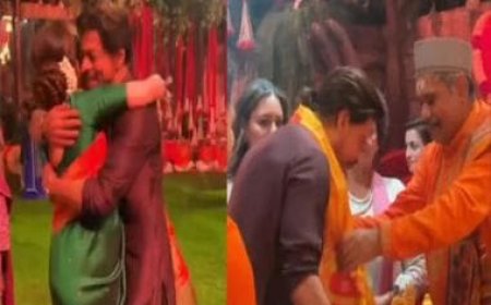 Shah Rukh Khan and Nita Ambani jump with joy seeing each other at the Ambanis' Ganpati celebrations; video goes viral