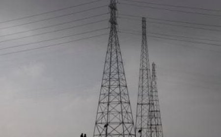 US energy regulator recommends revising reliability standards for extreme weather