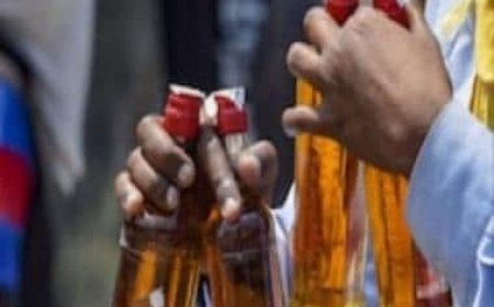 Two die, three lose eyesight after consuming hooch in Bihar's Muzaffarpur