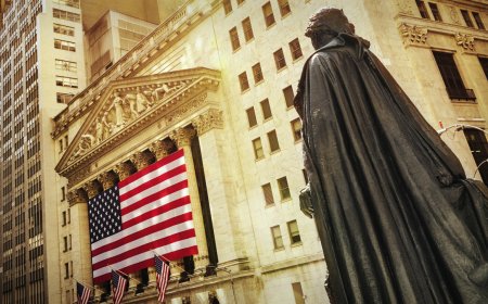 Stocks lower, Biden joins strikes, Kashkari warning, Tesla, Costco