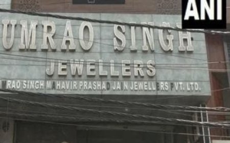 Rs 25 crore jewellery heist in Delhi: Burglars bore hole in shop’s wall, rob gold, diamond ornaments
