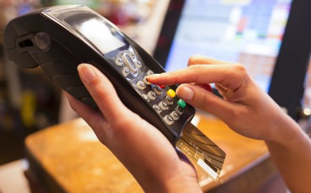 Financial planner's tip for increasing your credit score