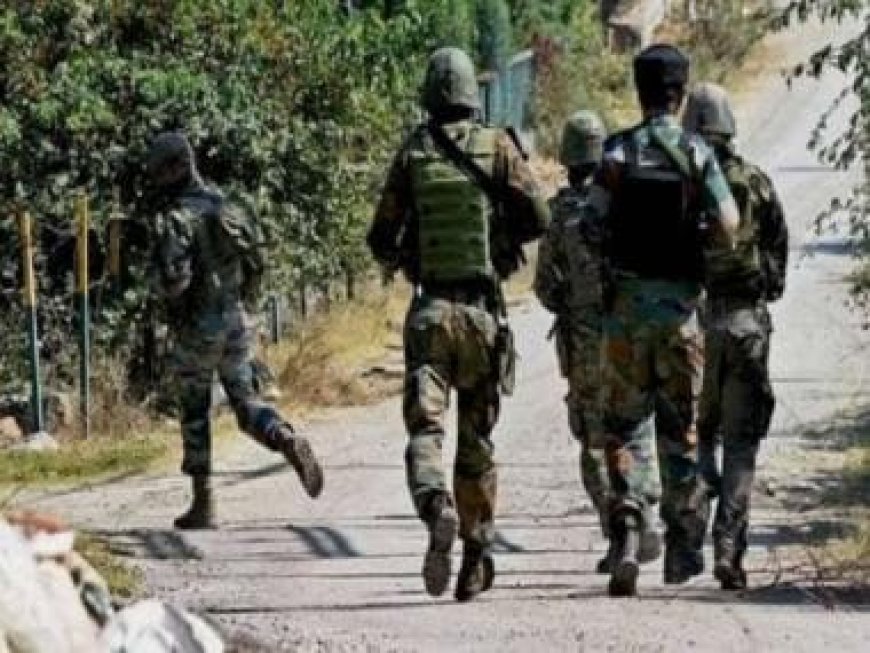 After Anantnag, another encounter underway in J&amp;K's Baramulla, 1 terrorist killed
