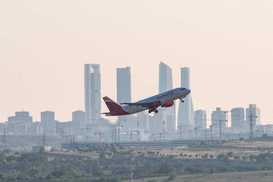Fall means significantly cheaper flights to major cities