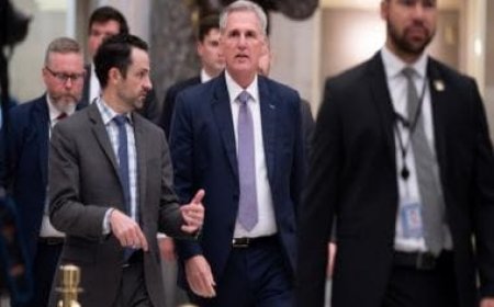 US House Speaker Kevin McCarthy vows to survive ouster threat for avoiding shutdown
