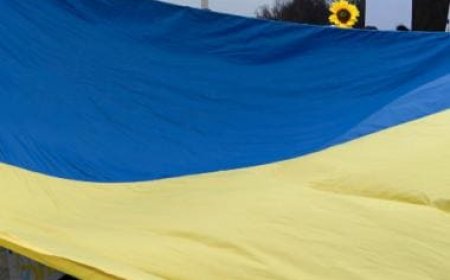 French Mayor removes Ukraine flag from city hall after phone call between Zelenskyy and Azerbaijan Prez Aliyev