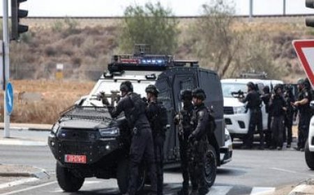 'Enemy still on the ground', says Israeli army as fighting continues in south
