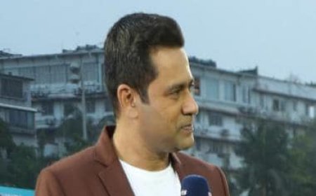 Aakash Chopra hits back at Mohammad Hafeez after former Paksitan player raises questions on pitches in India