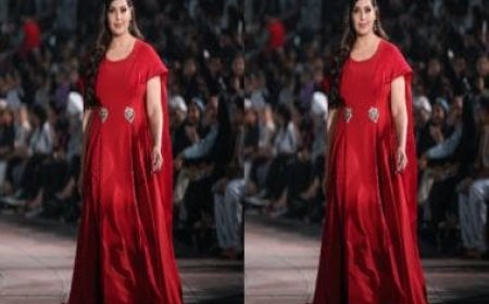Lakme Fashion Week: Bipasha Basu looked smashing in Bibhu Mohapatra’s collection