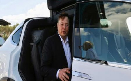 Tesla calls for tighter emissions, fuel economy rules, a move opposed by ICE and EV rivals