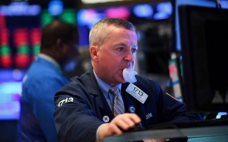 Stock Market Today: Treasury bond rout extends Wall Street slump; Powell speech in focus