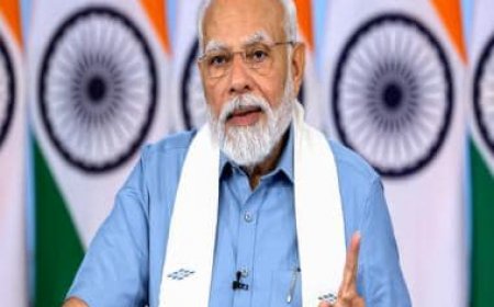 PM Modi speaks to Palestinian prez, assures aid for people