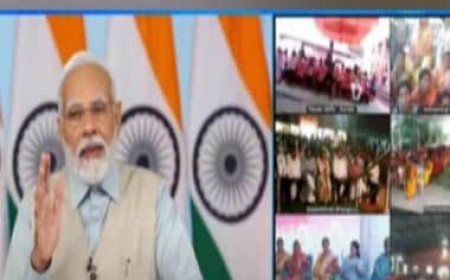 PM Modi lauds rural training centres in Maharashtra
