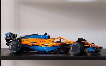 This Lego Technic McLaren Formula 1 Race Car is at the lowest price ever on Amazon