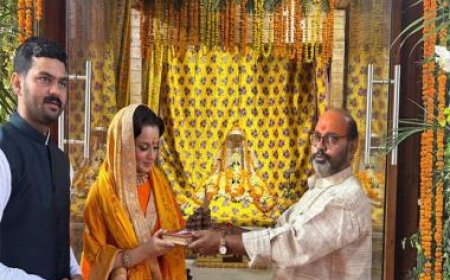 Ahead of 'Tejas' release, Kangana Ranaut aka Tejas Gill seeks blessings at Ram Mandir in Ayodhya
