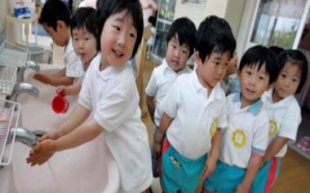 Pitter-patter: Why Japan is giving jobs to toddlers at nursing homes