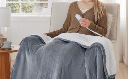 Thousands are rushing to buy this heated blanket that's a ‘winter must-have' and on sale twice at Amazon