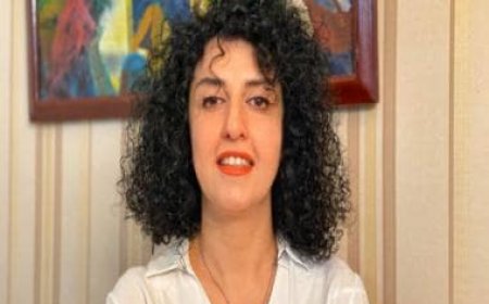 Iran: Jailed Nobel laureate Narges Mohammadi rejects trading medical care for hijab