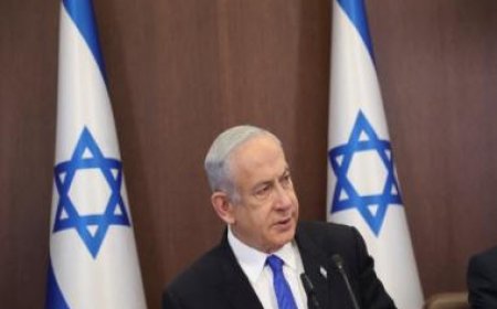 Netanyahu rejects growing calls for a ceasefire as Israel battles Hamas outside main Gaza hospital