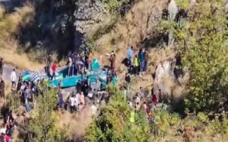 WATCH: Jammu admin airlifts injured from Doda bus accident site
