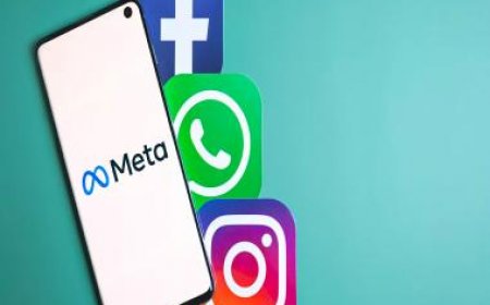 WhatsApp gets Meta’s new AI chatbot. Here’s how it works