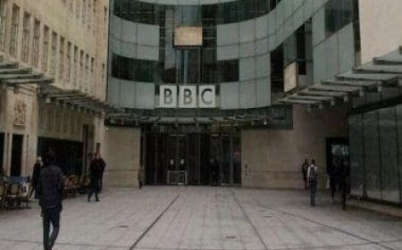 BBC 'bans' Jewish journalists from joining antisemitism march, but pro-Palestine protests kosher