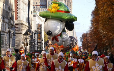 After a big November for stocks, December should bring more holiday cheer