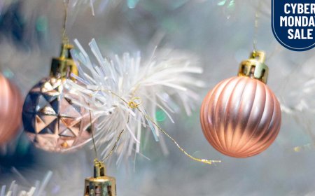 Amazon's top-selling 'absolutely stunning' artificial Christmas tree is now $19, and thousands have been bought