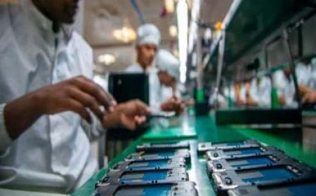 India's mobile phone manufacturing at $44 billion, exports at $11 billion, says IT Minister Vaishnaw