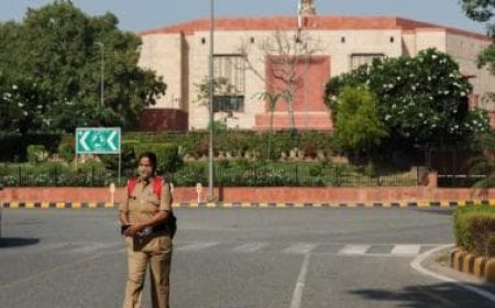 Parliament Winter Session 2023 LIVE: Rajya Sabha takes up Question Hour; Lok Sabha resumes business