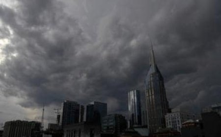 Severe storms tear through central Tennessee, kill 6people, injure nearly 2 dozen