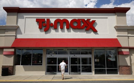What leasing agreements reveal about the state of brick-and-mortar retail