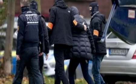 Germany: Dozens charged over far-right 'treason' plot