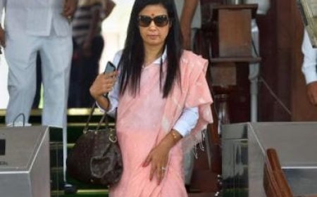 Supreme Court to hear Mahua Moitra’s challenge to expulsion as MP today