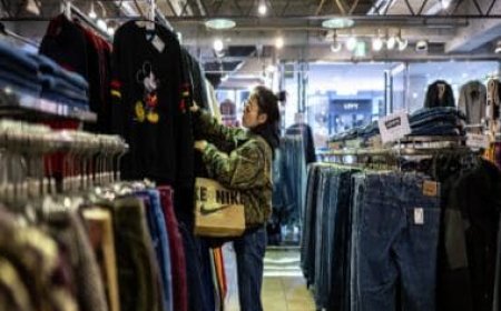 Major clothing brand launches Japan's first second hand clothing store