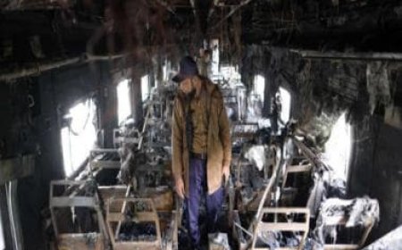 Bangladesh: 4 killed in Dhaka as protesters set train on fire