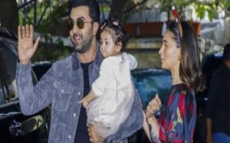 WATCH: Ranbir Kapoor and Alia Bhatt introduce daughter Raha to the media as she makes her first appearance