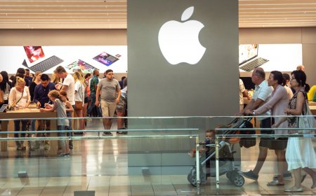 Apple slides on Foxconn outlook as Microsoft nears market-cap takeover